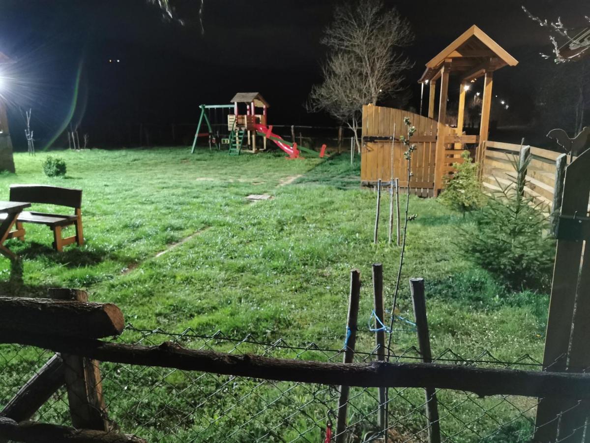 Villa Wooden House Ripac Bihać Esterno foto