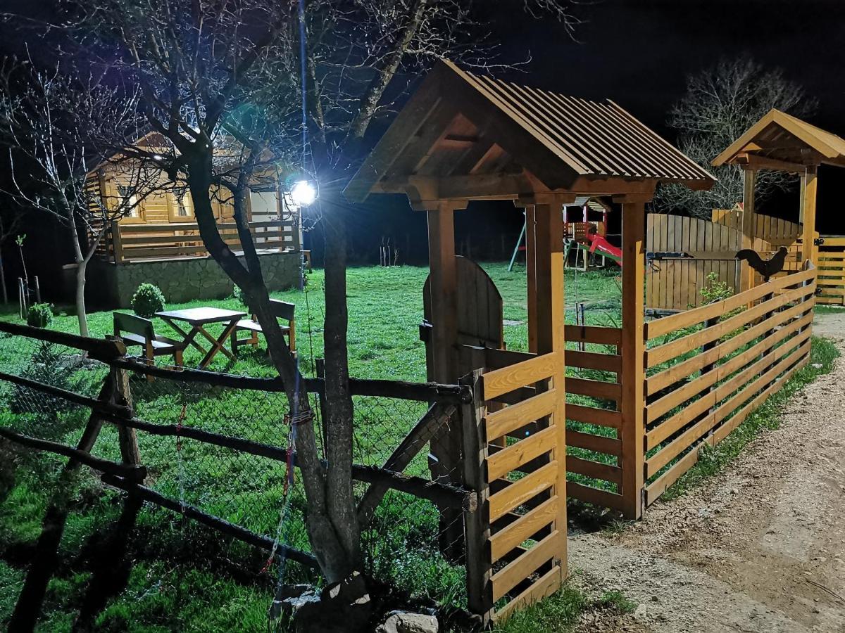 Villa Wooden House Ripac Bihać Esterno foto